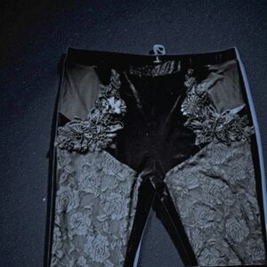 Eva Lady Women's NWT Gothic Embossed Velvet Rose Lace Flared Trousers Lg Blk